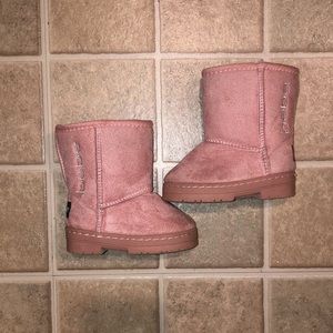 Adorable Bebe toddler pink boots !